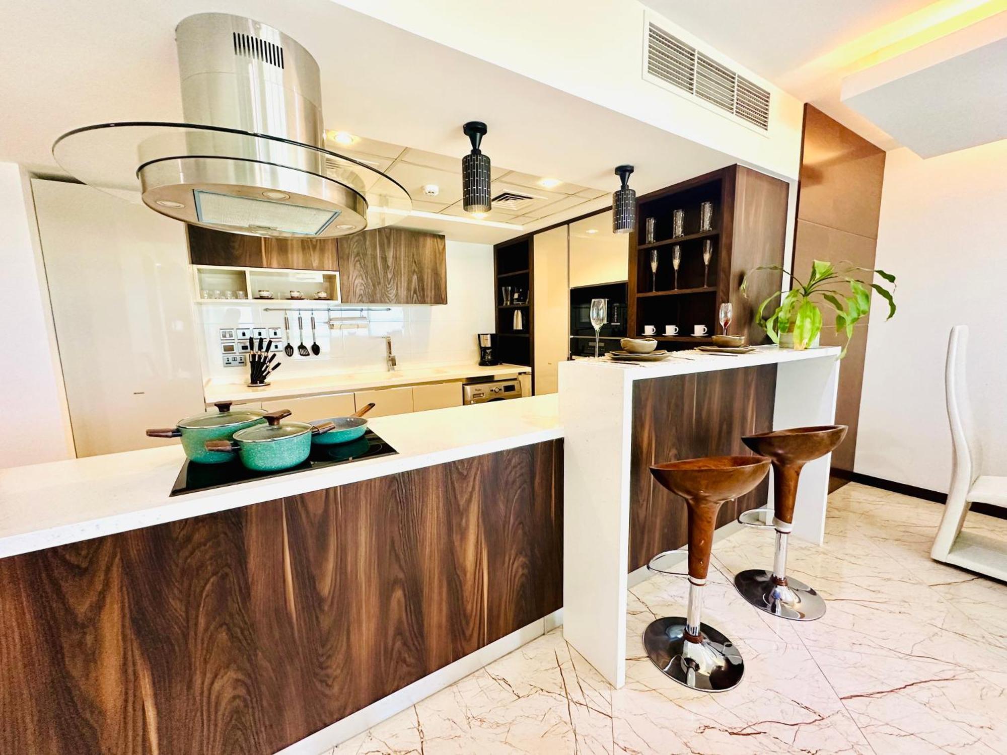 Saxophone Suites Al Al Muharraq Exterior foto