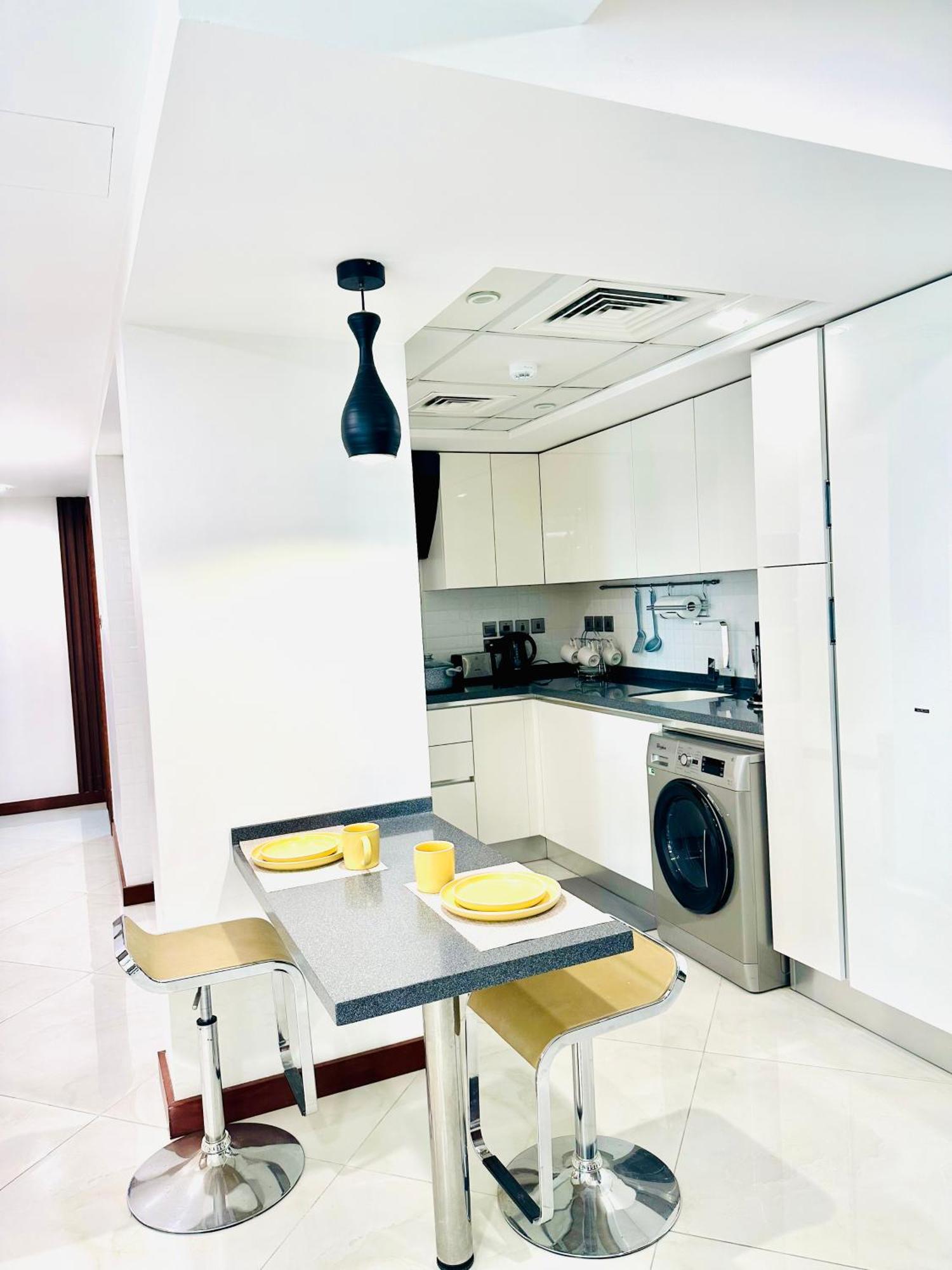 Saxophone Suites Al Al Muharraq Exterior foto