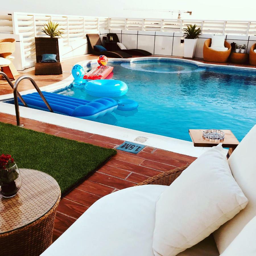 Saxophone Suites Al Al Muharraq Exterior foto